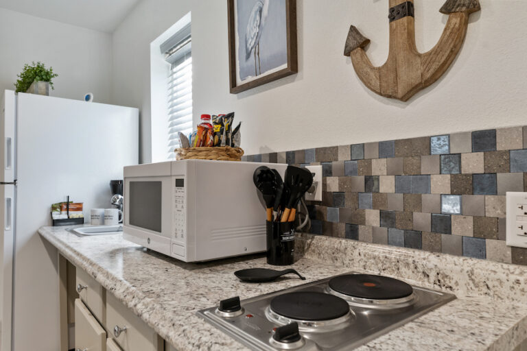 detail photo of the kitchenette available in all rooms