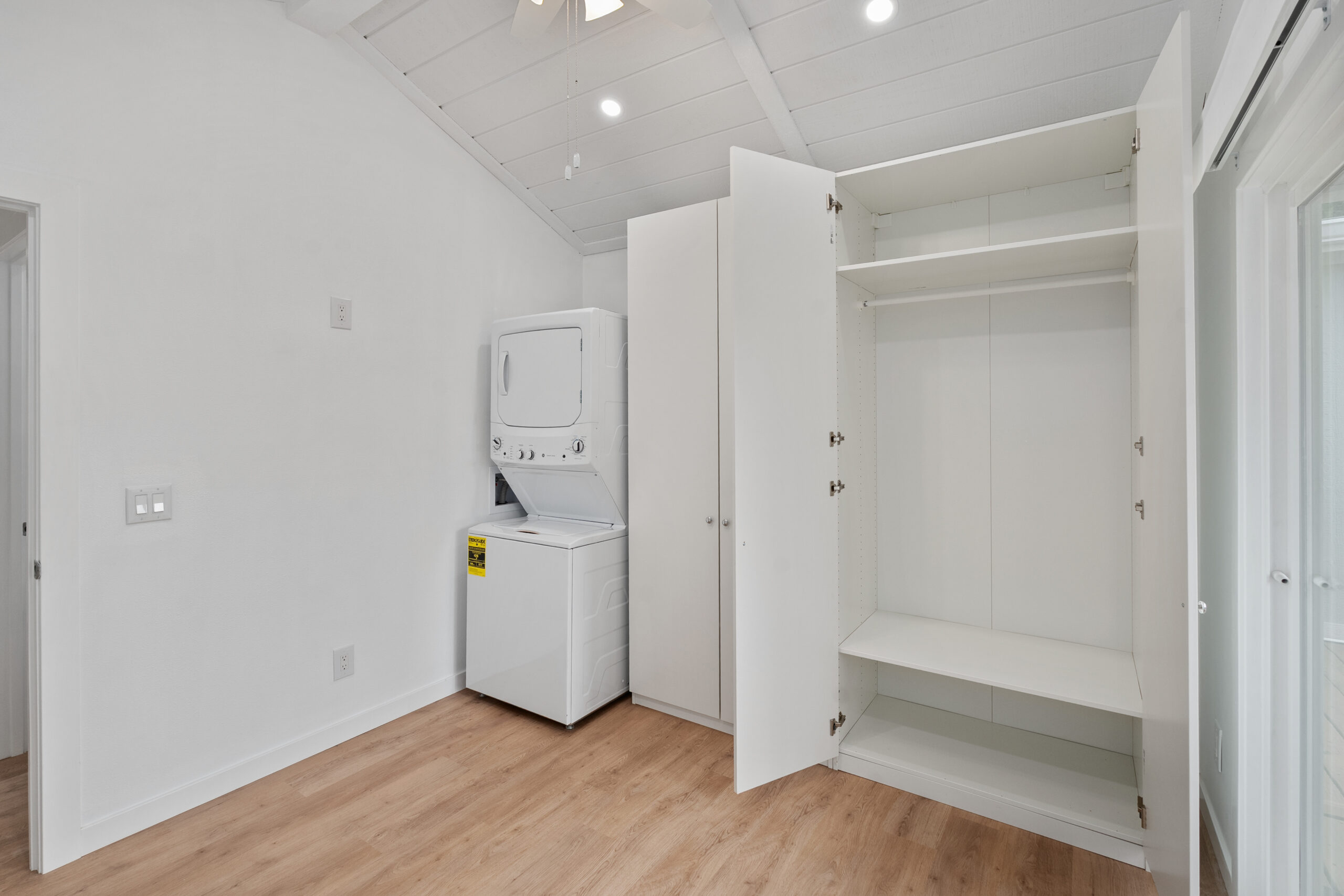 Unfurnished Studio 1bd